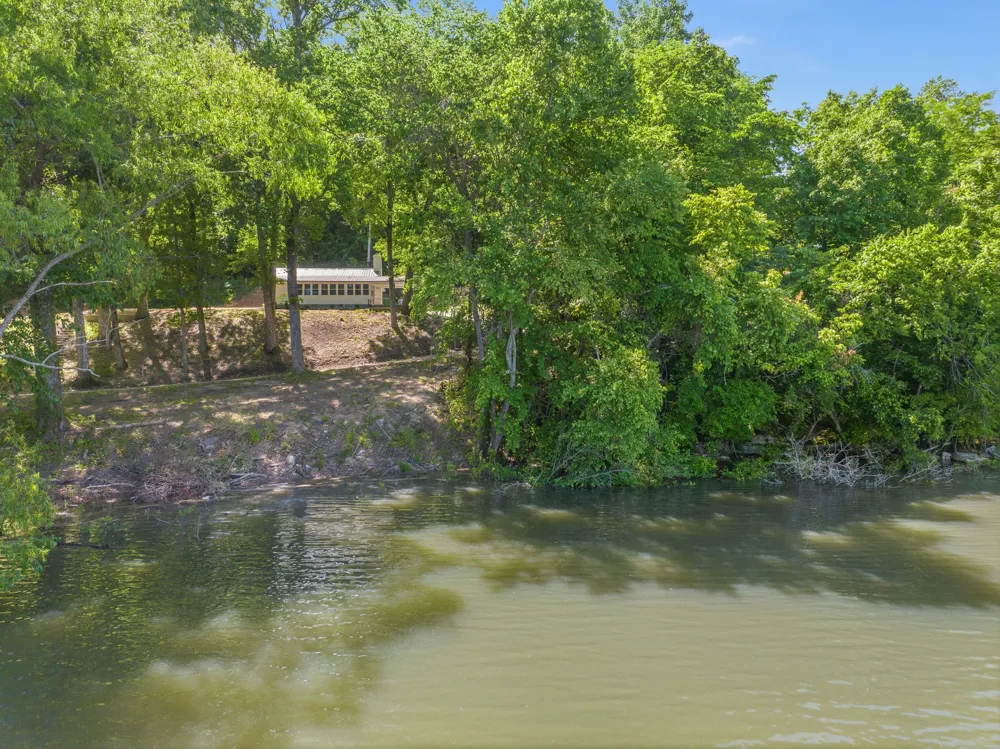 549 Little Jackson Ln Parsons, TN 38363