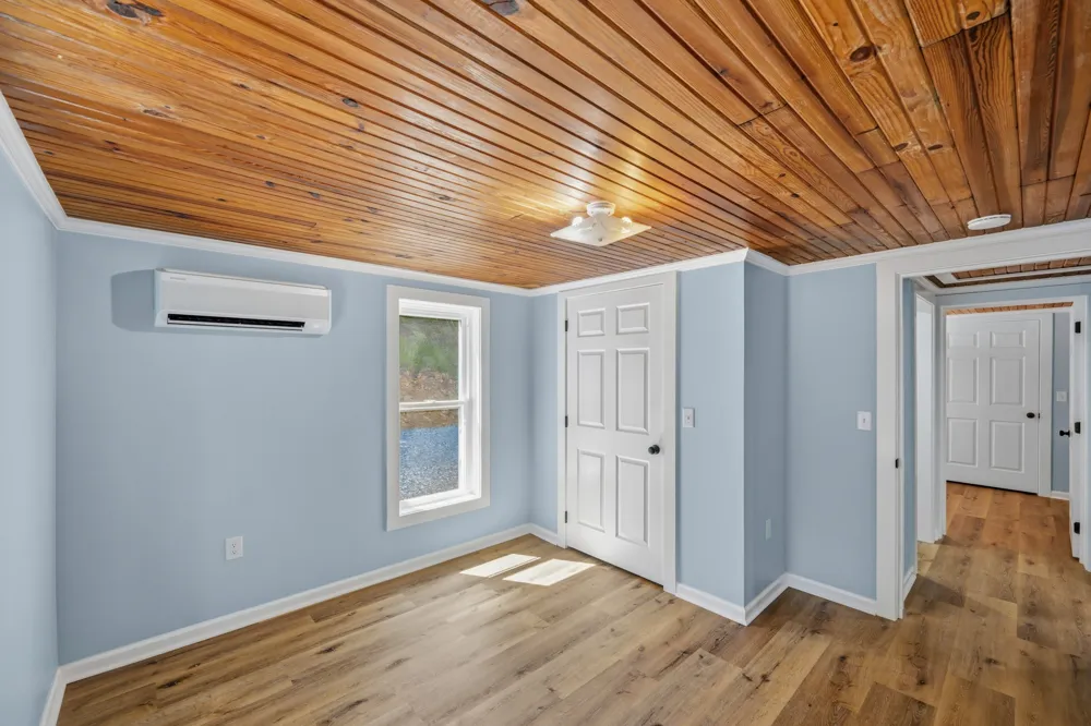 549 Little Jackson Ln Parsons, TN 38363