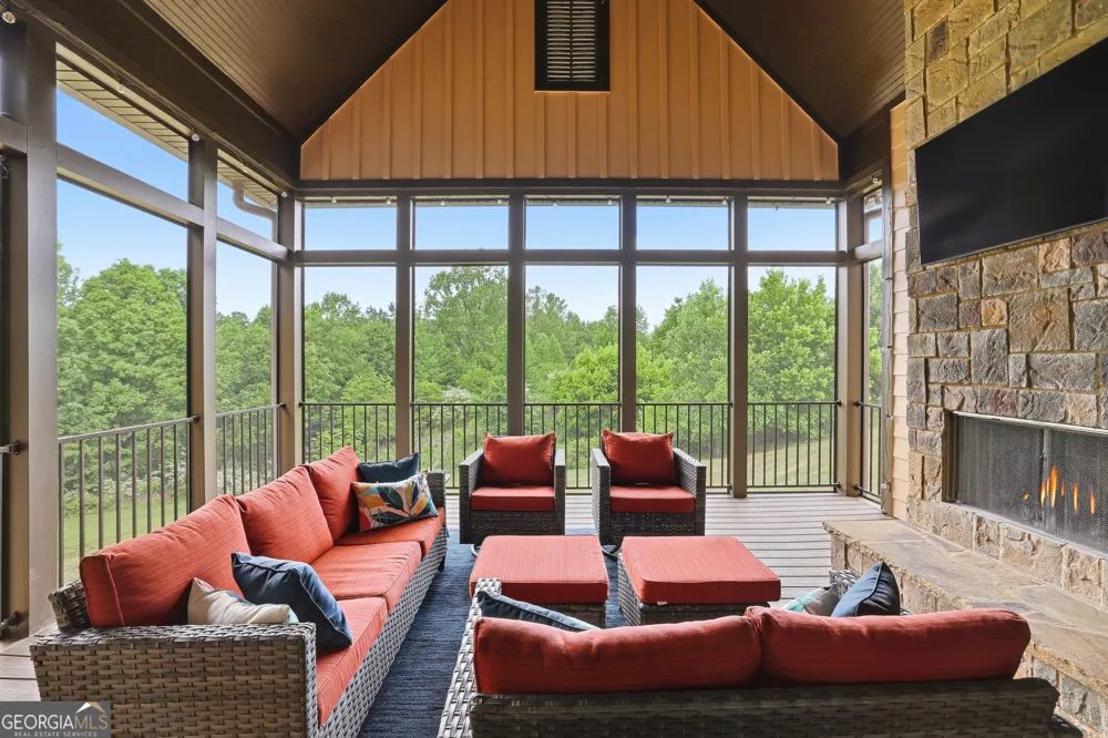 1206 Indigo CT Demorest, GA 30535
