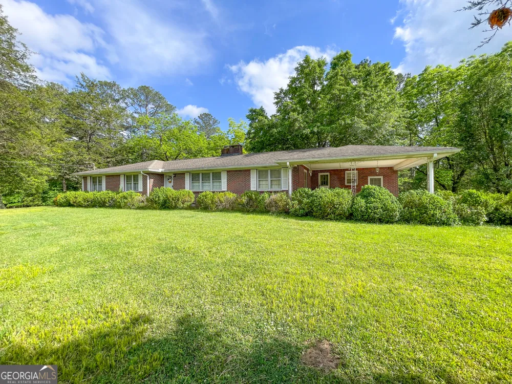 7517 Blacks Bluff RD SW Cave Spring, GA 30124