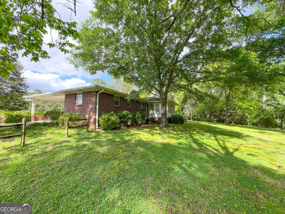 7517 Blacks Bluff RD SW Cave Spring, GA 30124