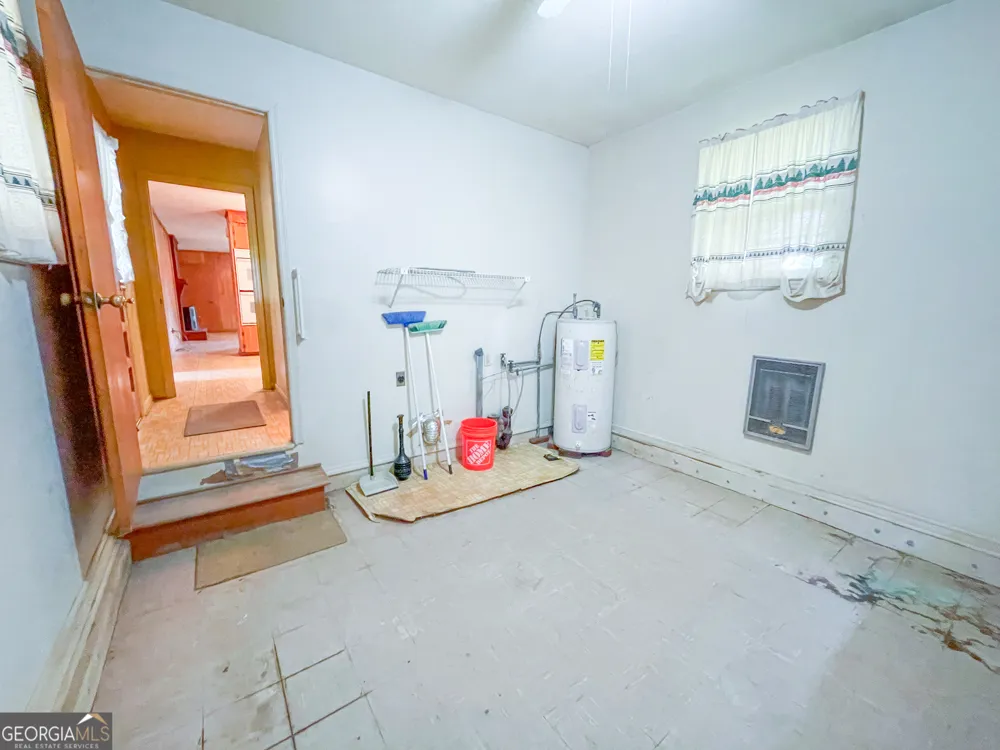 7517 Blacks Bluff RD SW Cave Spring, GA 30124