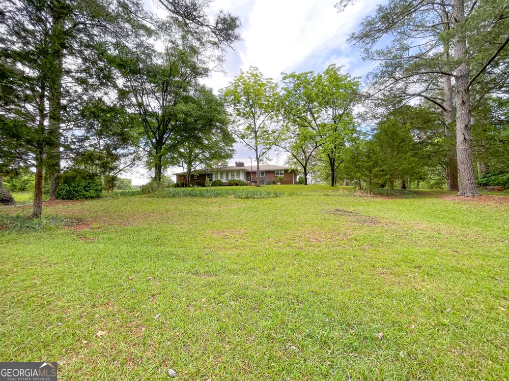 7517 Blacks Bluff RD SW Cave Spring, GA 30124