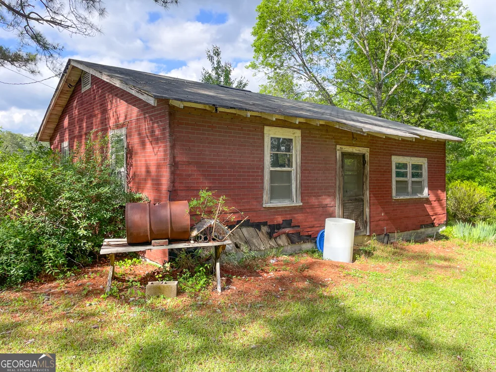 7517 Blacks Bluff RD SW Cave Spring, GA 30124
