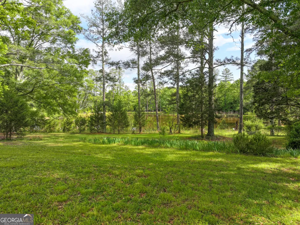 7517 Blacks Bluff RD SW Cave Spring, GA 30124