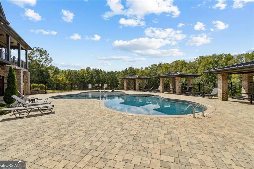 1194 Pinnacle DR Hoschton, GA 30548