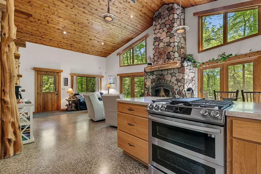 6600 Canary Road NW Royalton, MN 56373