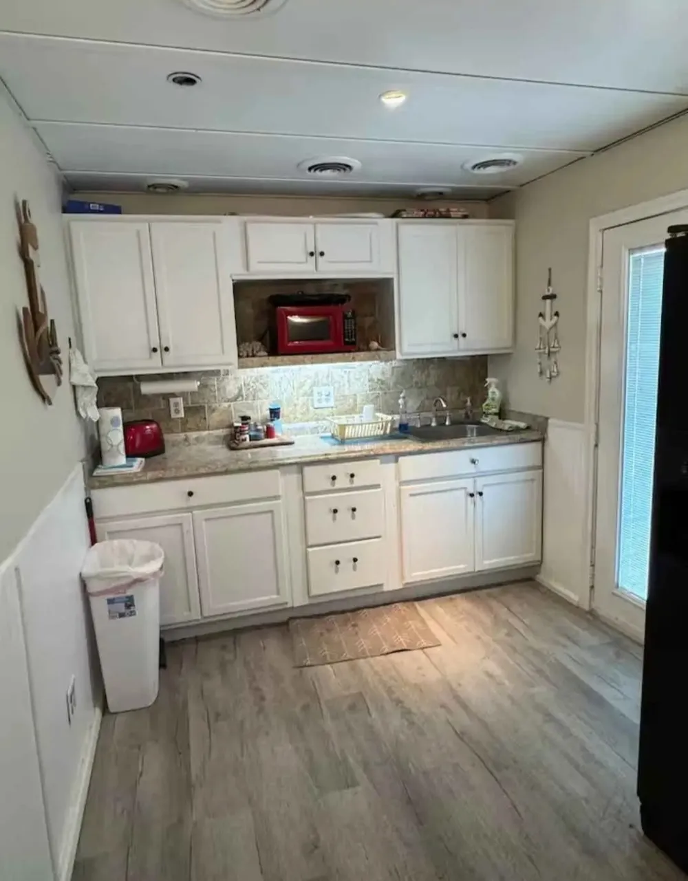 804 W Madison Avenue Port O Connor, TX 77982