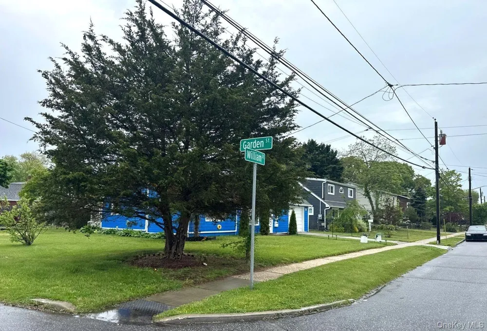 22 William Street Copiague, NY 11726