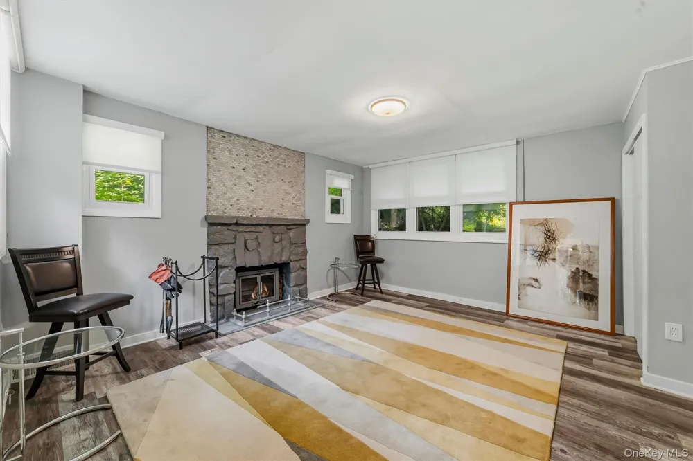 98 Mount Airy Road S Croton-on-Hudson, NY 10520