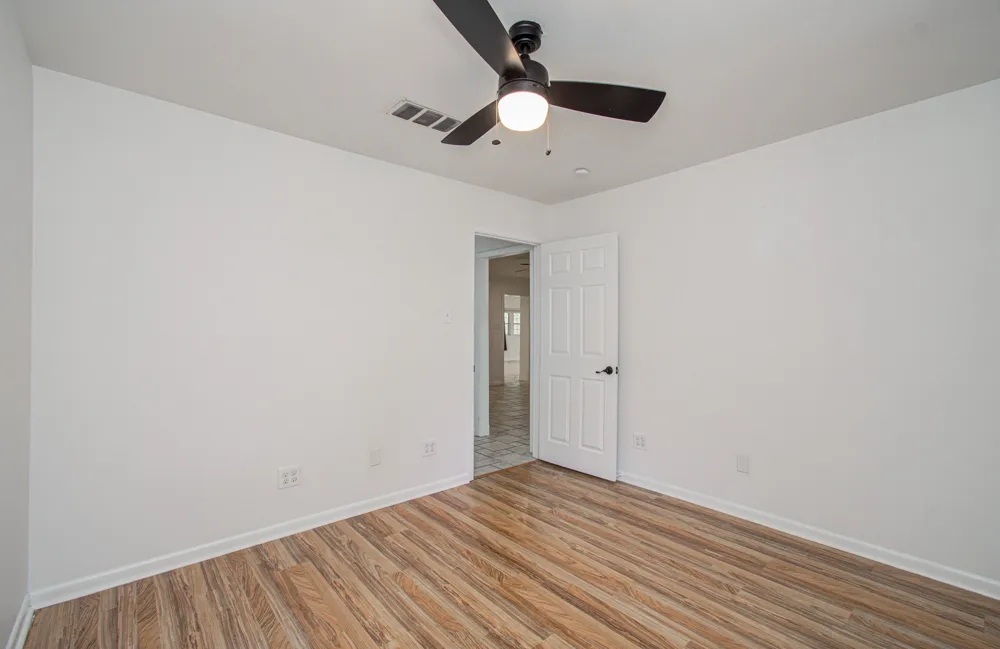 2708 Tallow Street Alvin, TX 77511