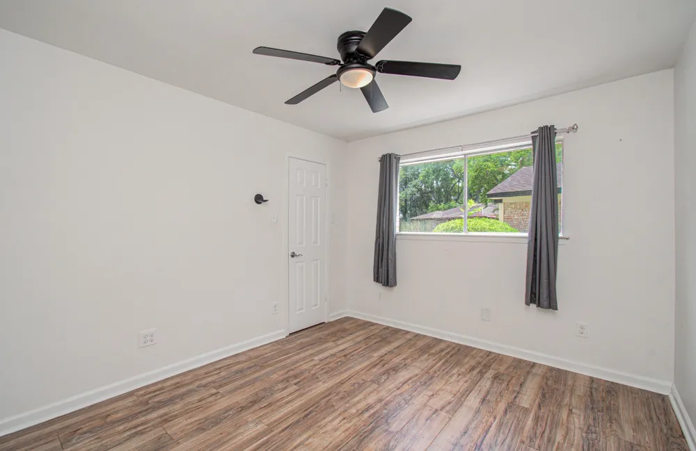 2708 Tallow Street Alvin, TX 77511