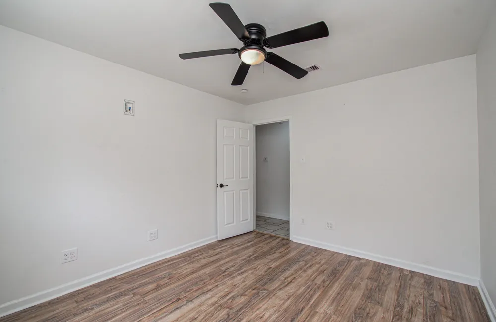 2708 Tallow Street Alvin, TX 77511