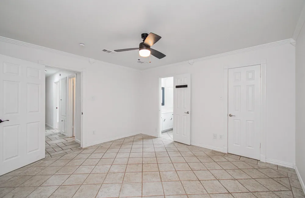 2708 Tallow Street Alvin, TX 77511