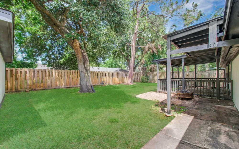 2708 Tallow Street Alvin, TX 77511