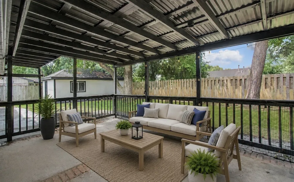 2708 Tallow Street Alvin, TX 77511