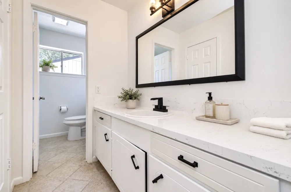 2708 Tallow Street Alvin, TX 77511