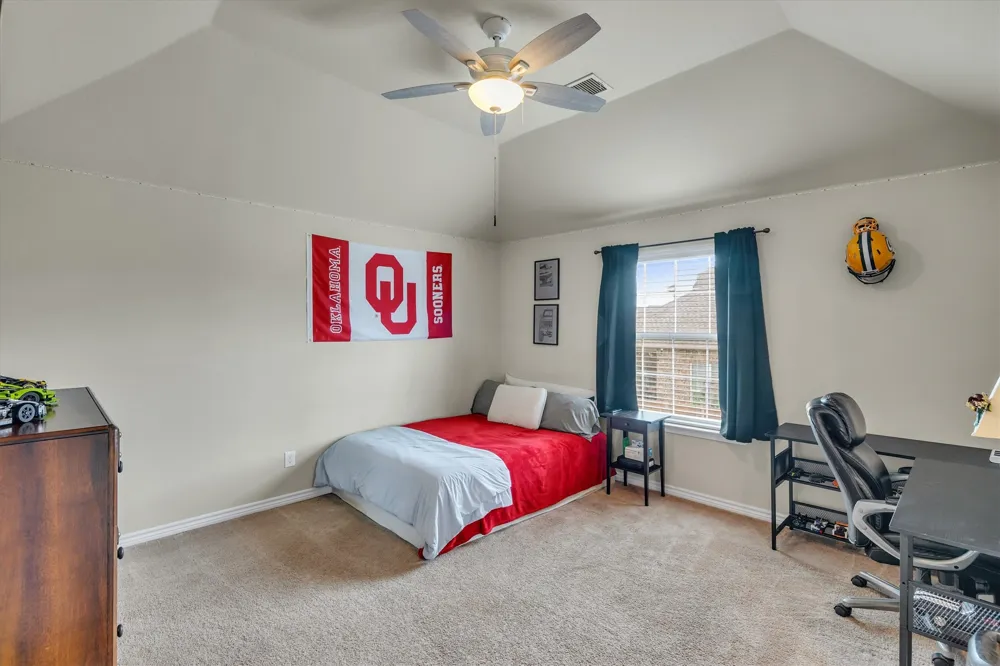 1232 Clearbrook Drive Kennedale, TX 76060