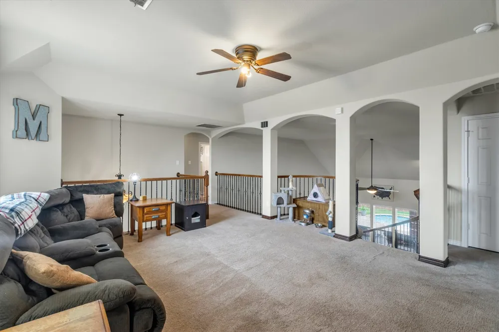 1232 Clearbrook Drive Kennedale, TX 76060