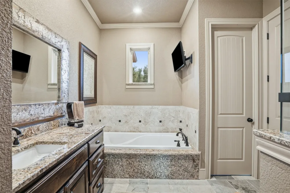 1083 Antler Drive Strawn, TX 76475