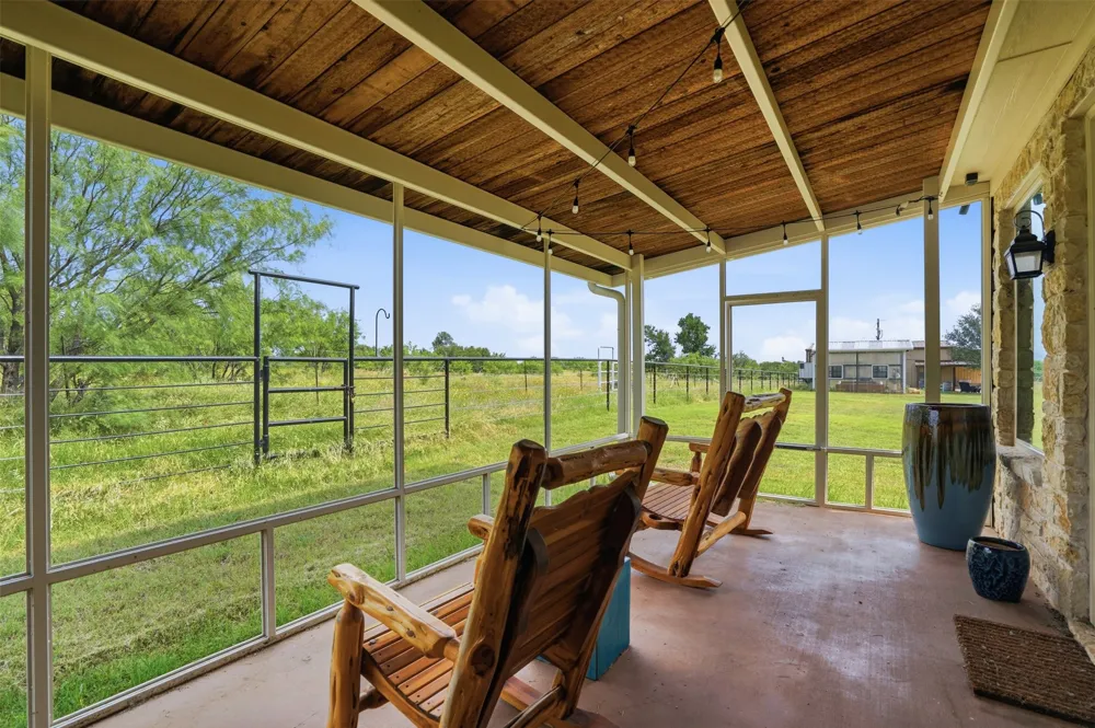1083 Antler Drive Strawn, TX 76475