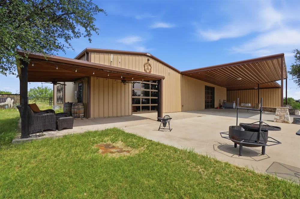 1083 Antler Drive Strawn, TX 76475