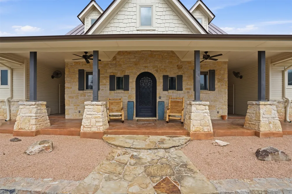 1083 Antler Drive Strawn, TX 76475