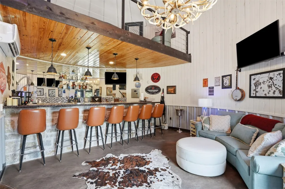1083 Antler Drive Strawn, TX 76475