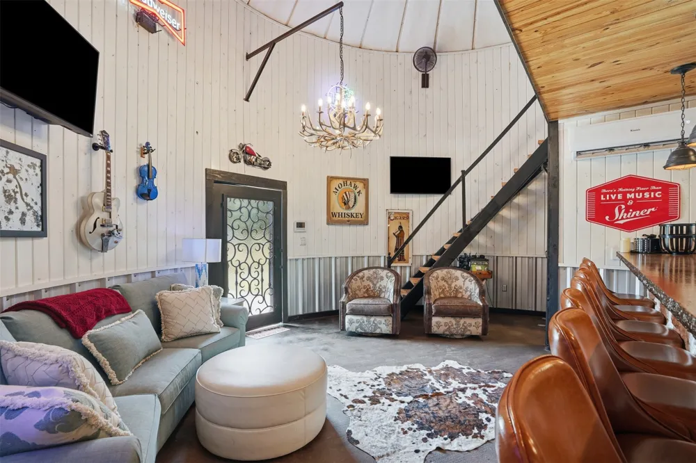 1083 Antler Drive Strawn, TX 76475