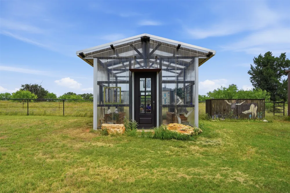 1083 Antler Drive Strawn, TX 76475