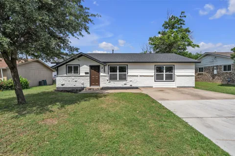 3265 Earle Drive
