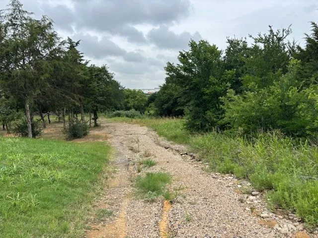 11 NW 20th Street Grand Prairie, TX 75050