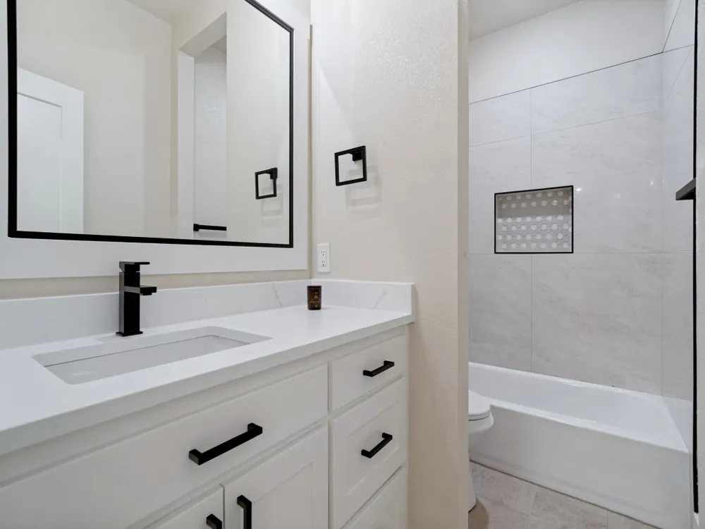 1007 Agua Escondida Court Springtown, TX 76082