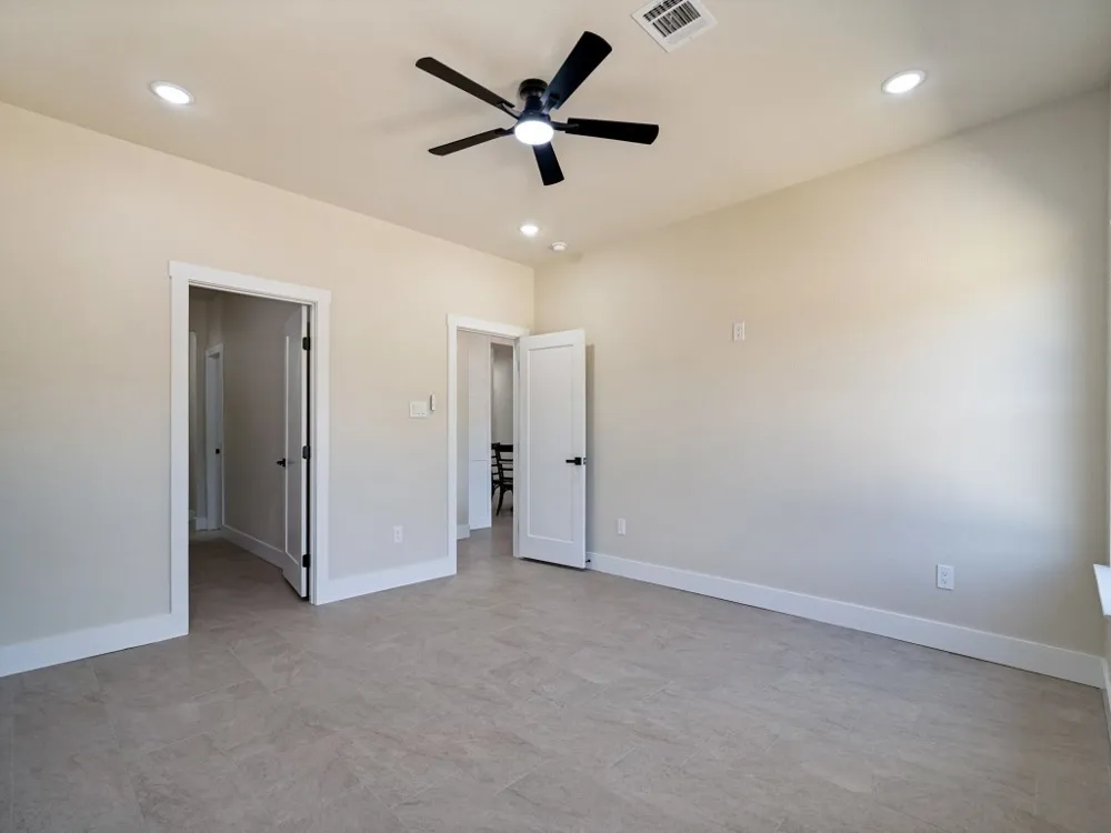1007 Agua Escondida Court Springtown, TX 76082