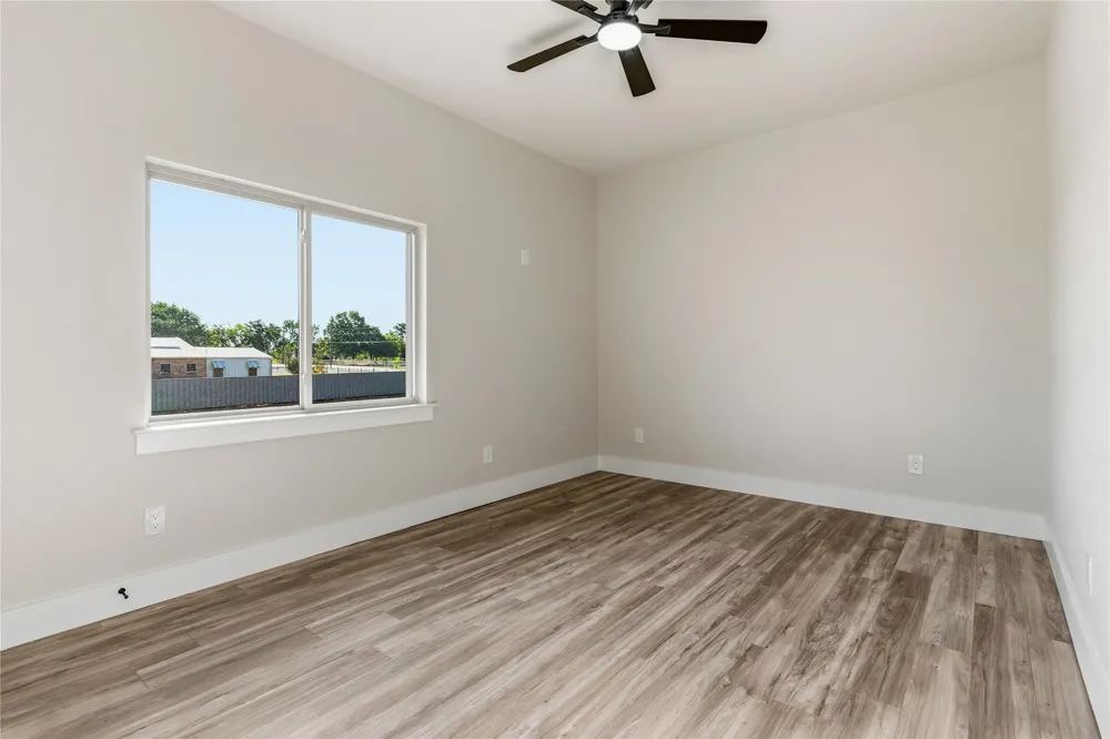 1007 Agua Escondida Court Springtown, TX 76082