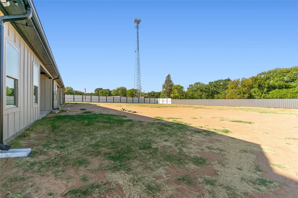 1003 Agua Escondida Court Springtown, TX 76082