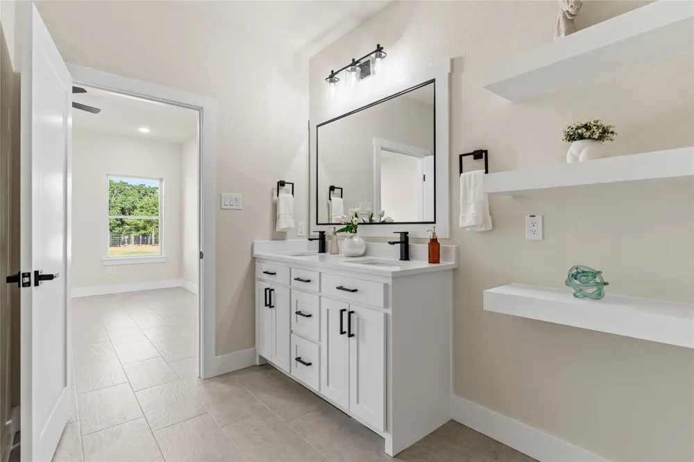 1003 Agua Escondida Court Springtown, TX 76082
