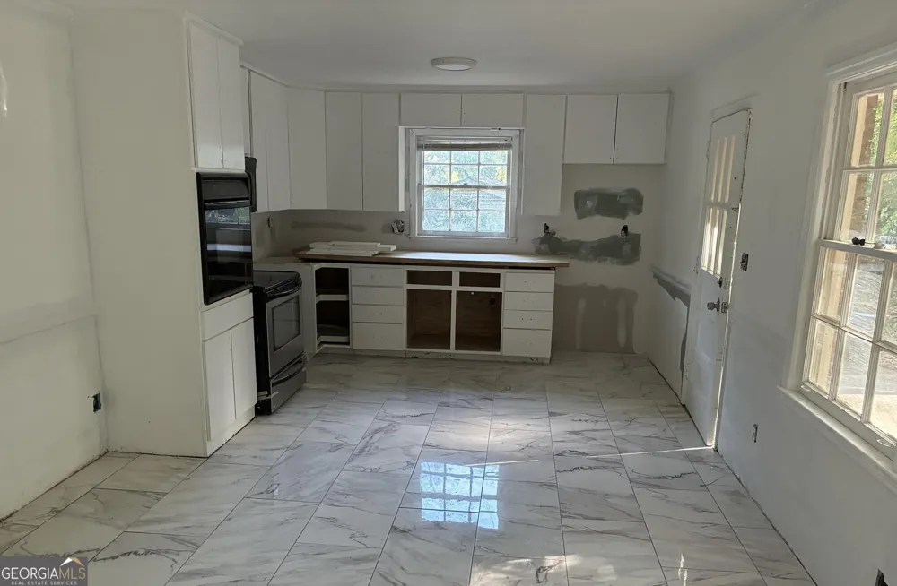 1200 Burbank TRL Morrow, GA 30260