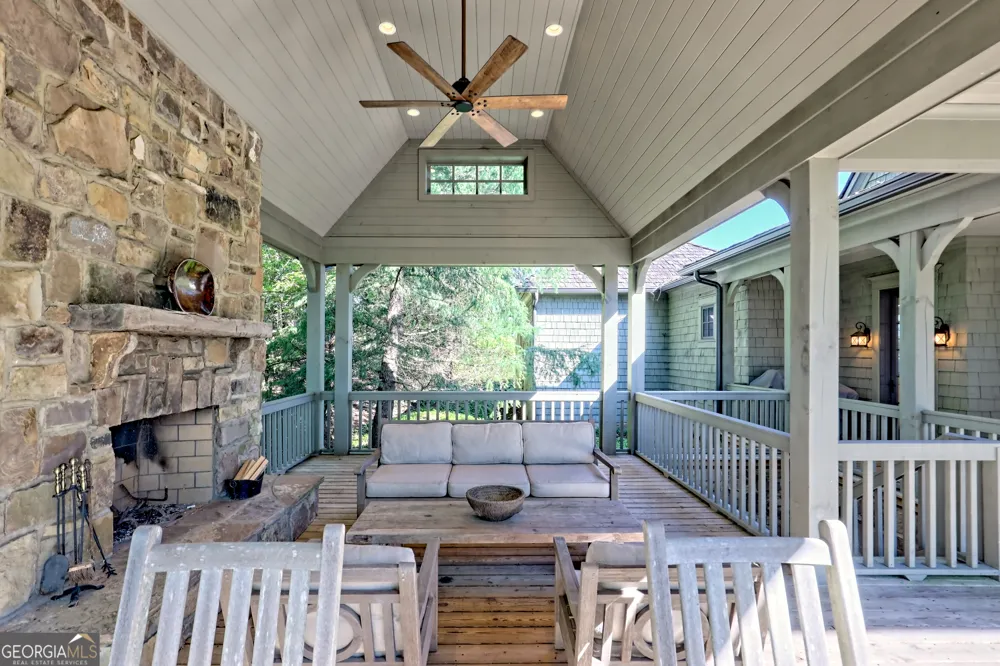 215 Grey Fox TRL Clayton, GA 30525