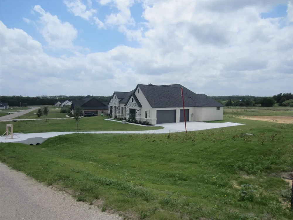 2023 Veal Circle Weatherford, TX 76085