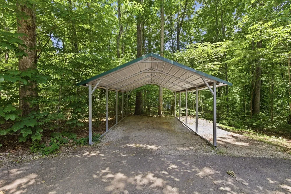 1055 Lonesome Pine Rd Kingston Springs, TN 37082
