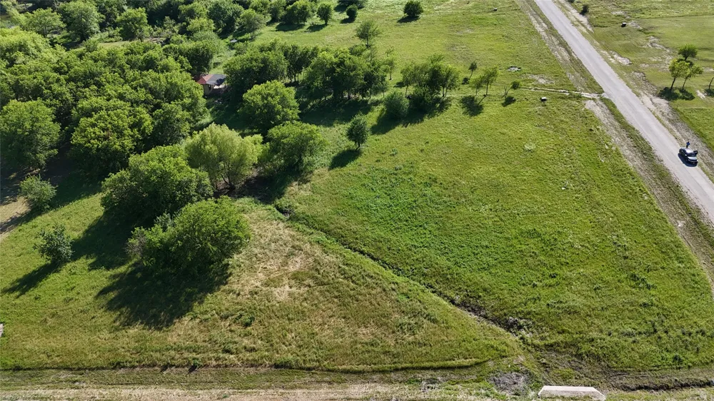502 Longview Creek Trail Itasca, TX 76055