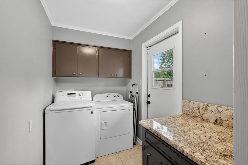 7501 Camelback Drive Shreveport, LA 71105