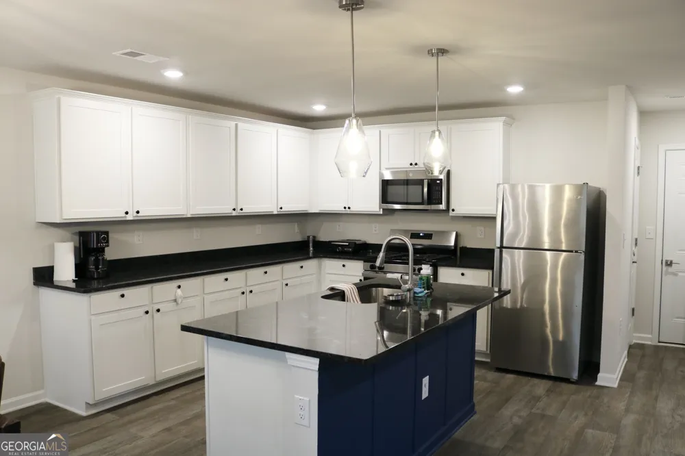 204 River Meadow DR LaGrange, GA 30241