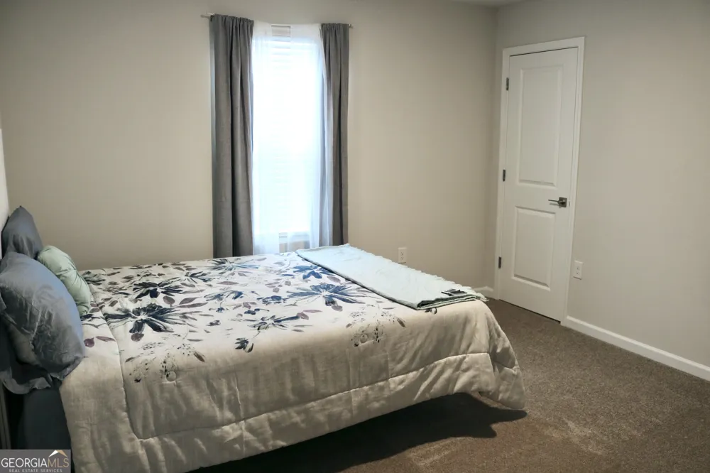 204 River Meadow DR LaGrange, GA 30241
