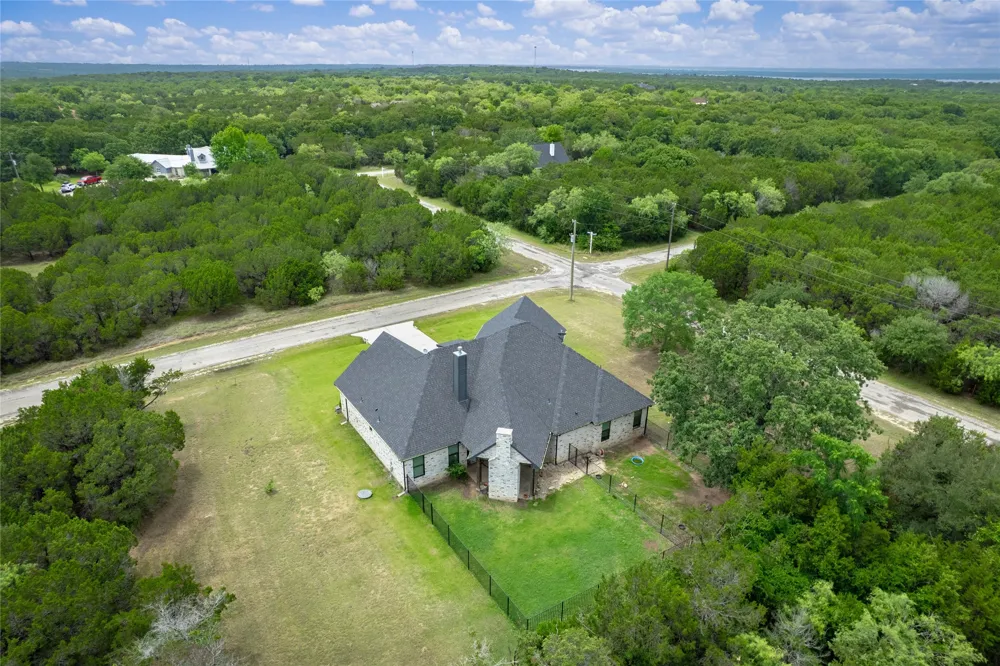 18107 Forrest Drive Whitney, TX 76692