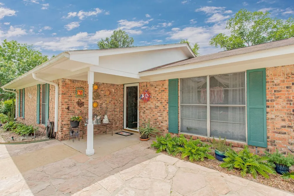 324 Texas Drive Hideaway, TX 75771