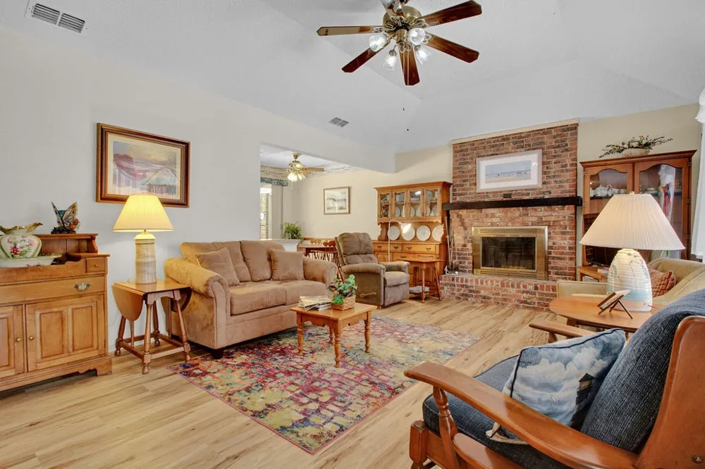 324 Texas Drive Hideaway, TX 75771