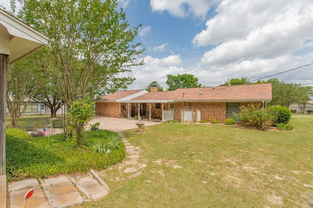 324 Texas Drive Hideaway, TX 75771