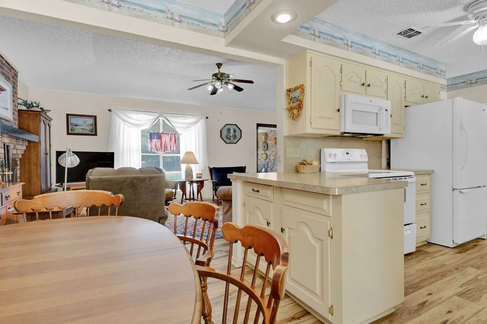 324 Texas Drive Hideaway, TX 75771